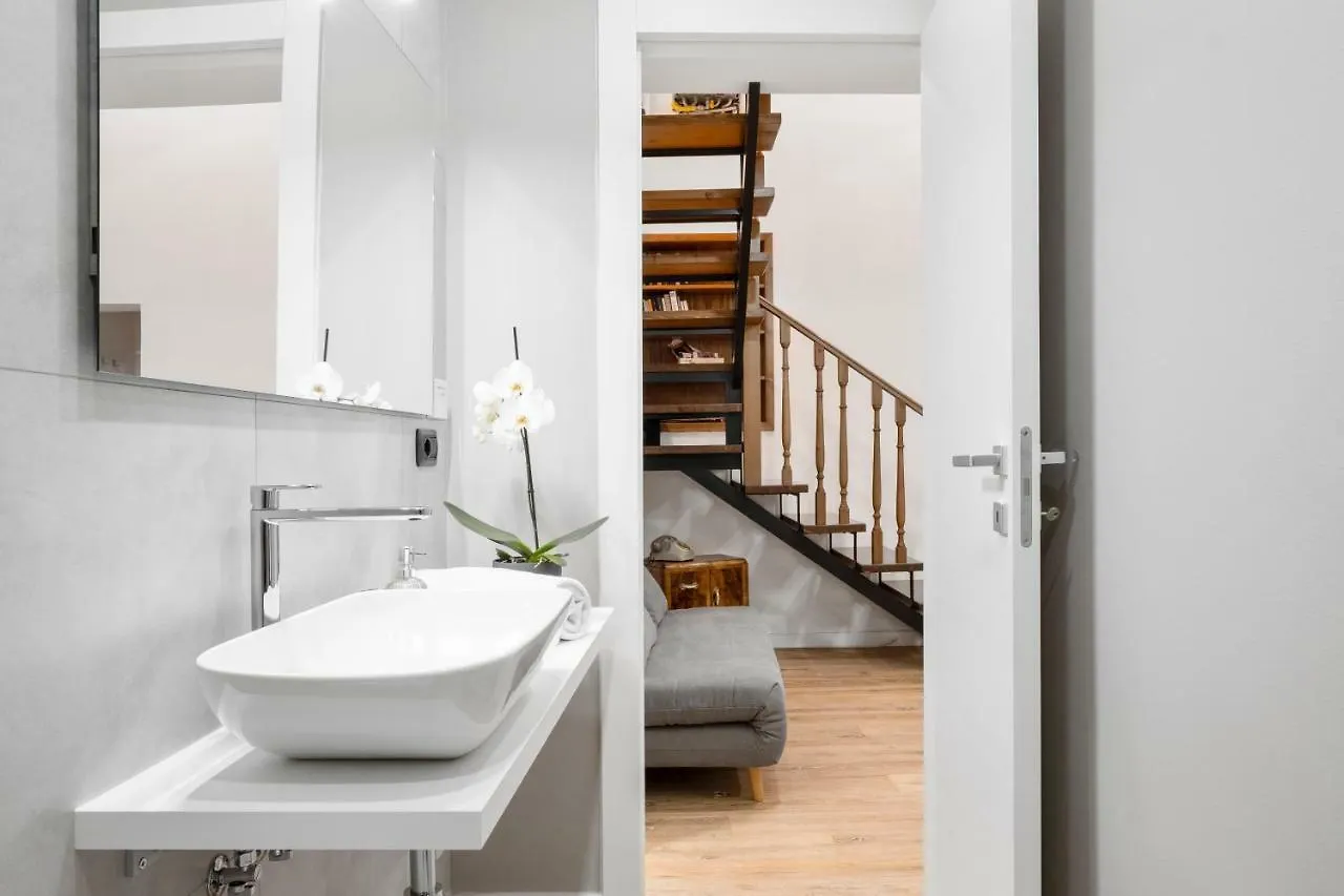 Duplex Luxurious Apt In The Heart Of 볼로냐 0*,  이탈리아