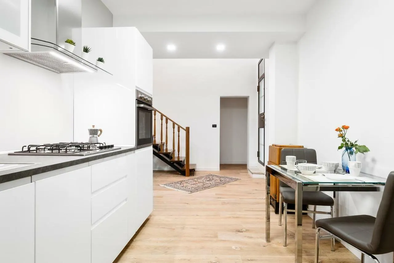 Duplex Luxurious Apt In The Heart Of 볼로냐 0*,
